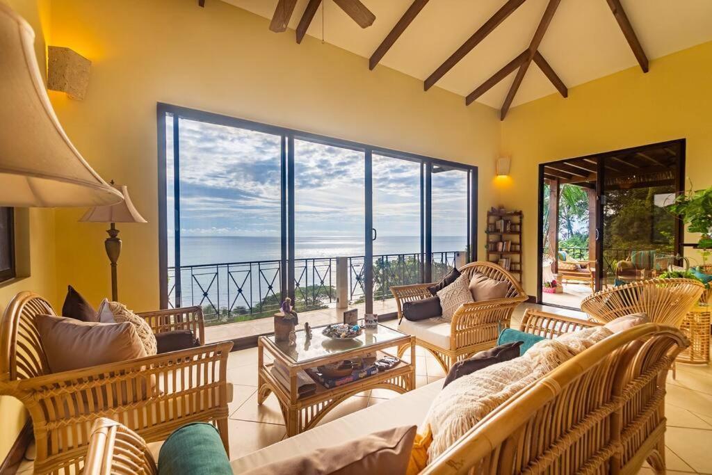 Villa Amor Del Mar With Breathtaking View Of Ocean & Jungle Dominical Eksteriør bilde